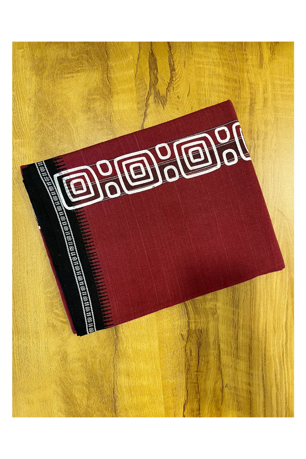 Mundu singolo / Otta Mundu / Lungi stampato marone (Kerala Dhoti dell’India meridionale)