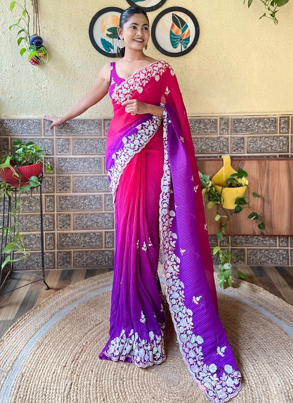 Sari in faux georgette rosa scuro con sequenza crush