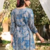Tunica a trapezio Prede floreale in georgette blu
