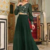 Top ricamato in georgette verde scuro con gonna