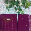 Top e dupatta anarkali di design in finta georgette con ricami fatti a mano