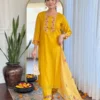 Set Kurta in Seta Gadhwal con ricamie e duptta in seta taby
