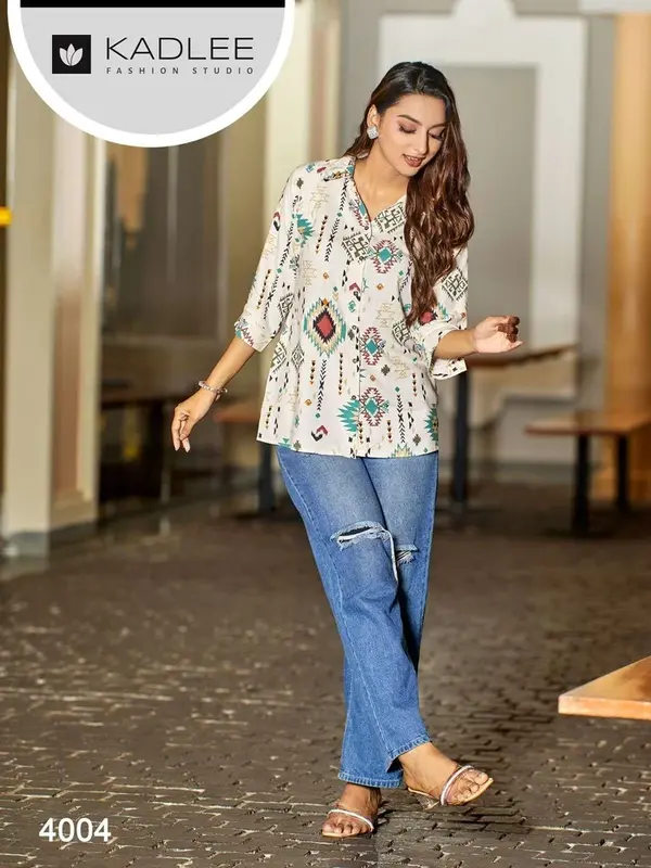 Top fantasia stampati in rayon
