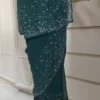Sari di design in georgette verde scuro con lavori in pietra
