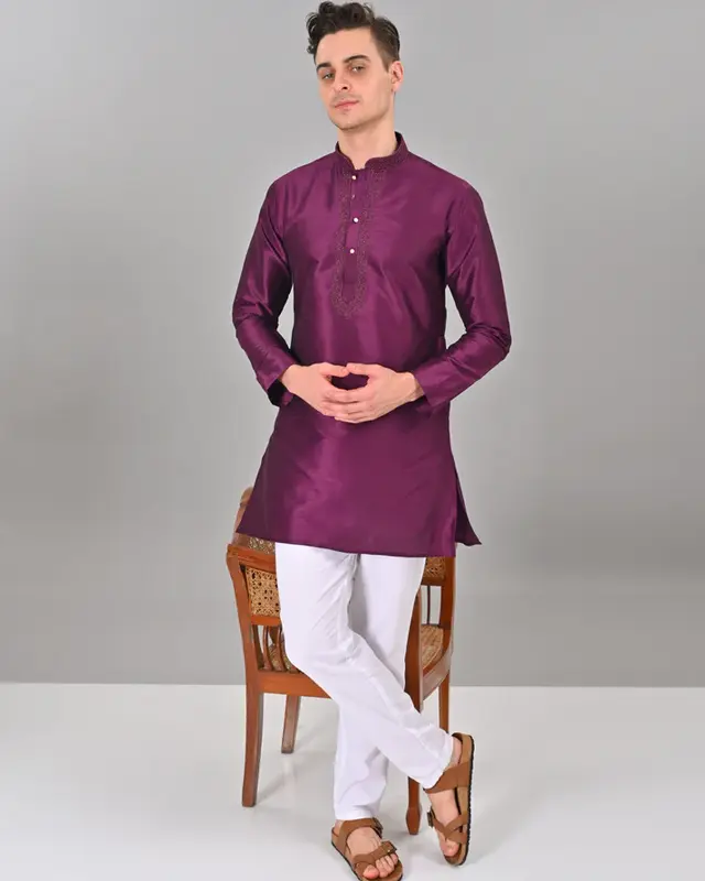 Kurta da uomo in seta viola scuro