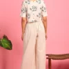 Top corto con palazzo con stampa floreale in cotone flessibile color crema
