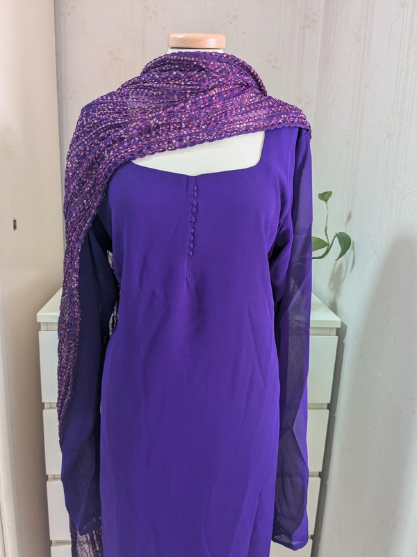 Kurta A-line in georgette di design con dupatta