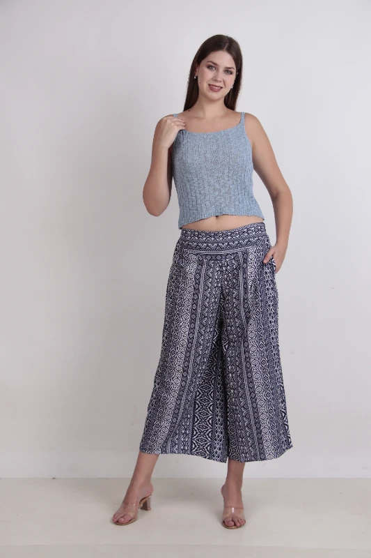 Pantaloni palazzo a gamba larga