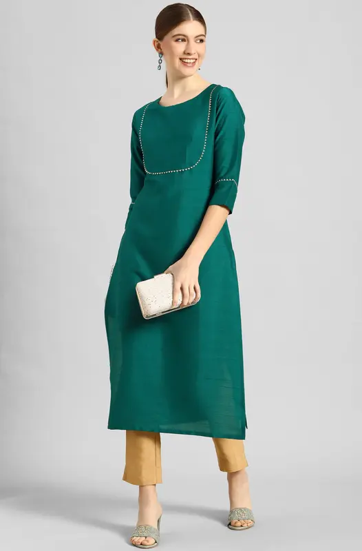 Kurta verde in seta sintetica con pantaloni