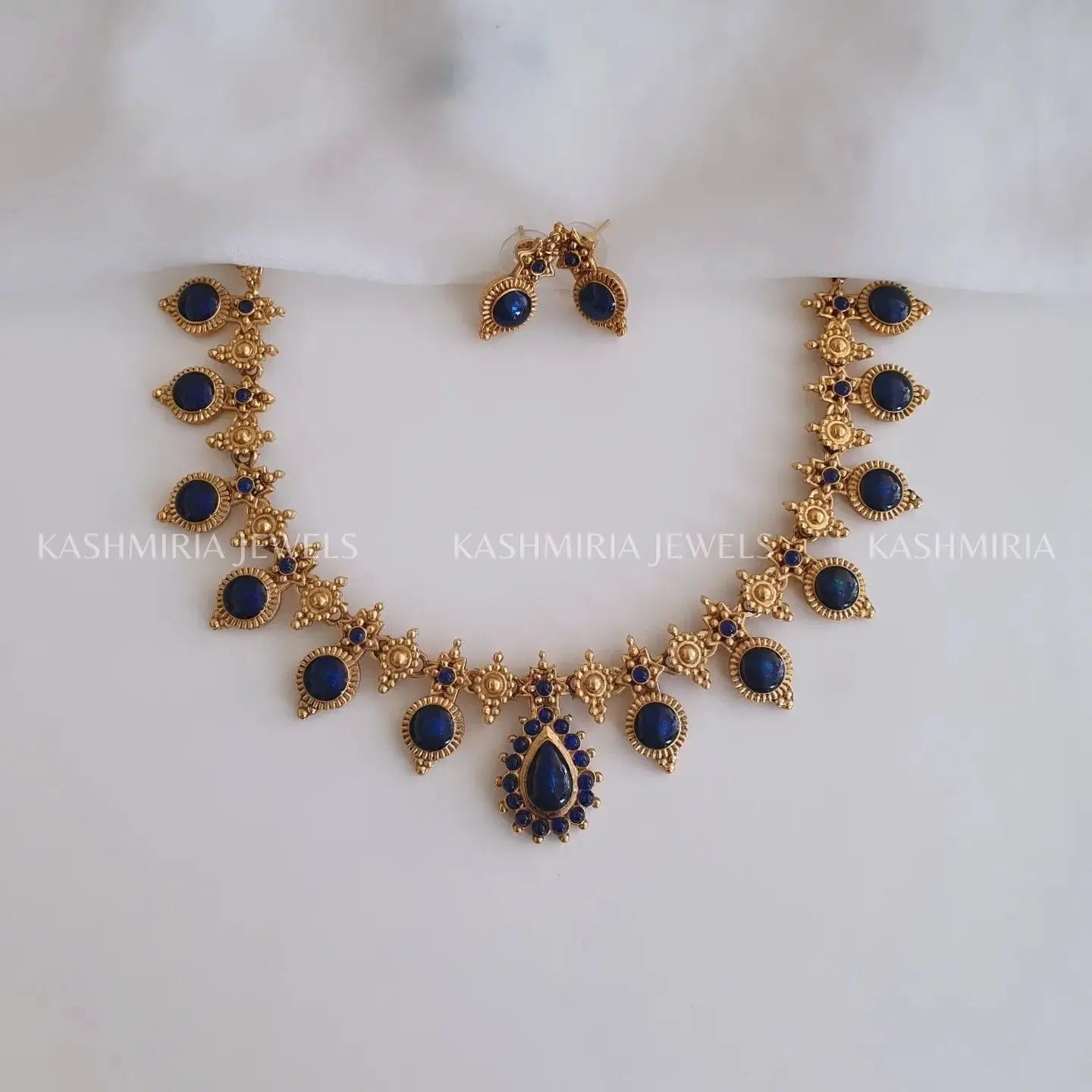 Collana a palakka blu
