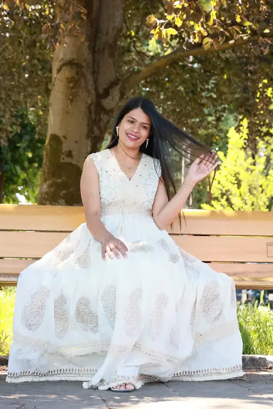 Abito Lungo Ricamato in Bianco Sporco – Eleganza Boho Naturale