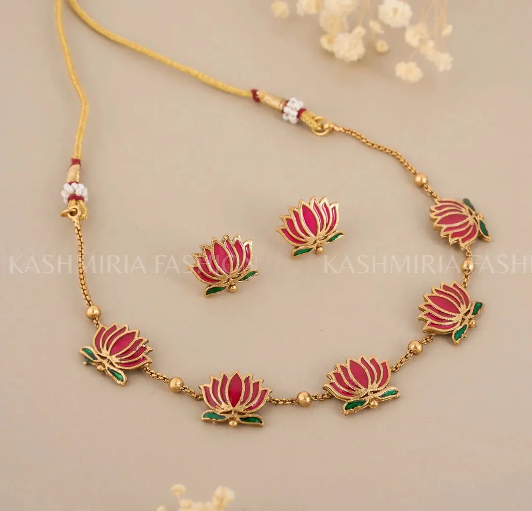 Lotus Choker Necklace 430