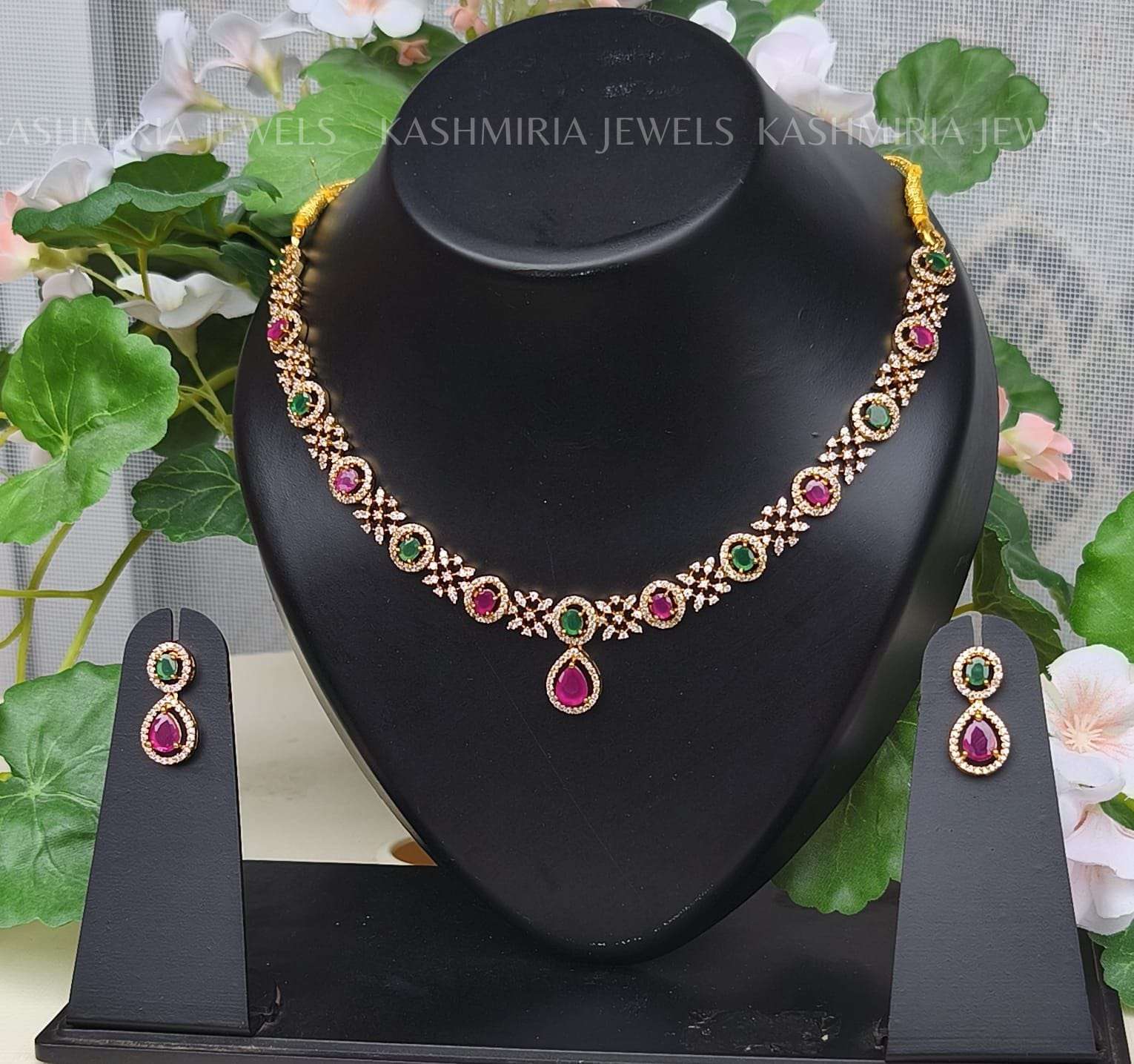Collana con pietra AD multi