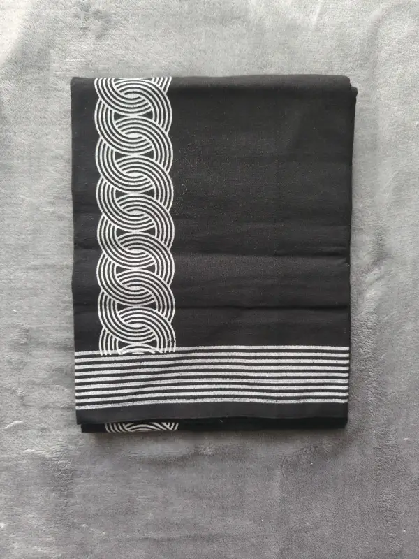 Mundu singolo / Otta Mundu / Lungi stampato nero (Kerala Dhoti dell’India meridionale)