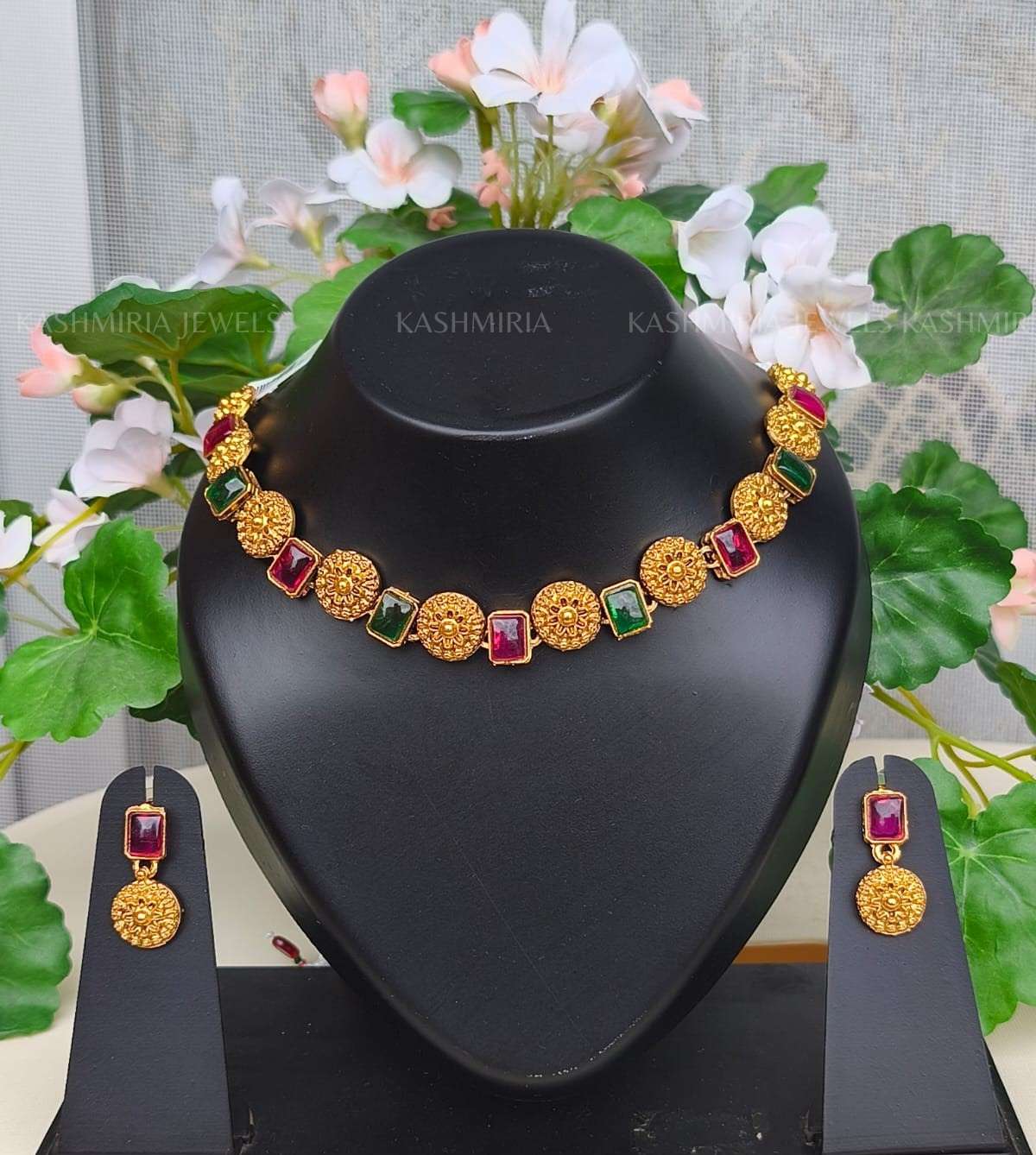 Collana pietra rubino e smeraldo