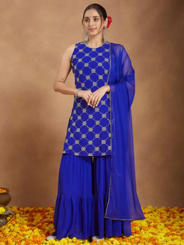 Kurta dritto in georgette blu royal con ricamo Zari, Sharara e Dupatta