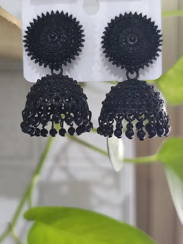 Orecchini Jhumka nera