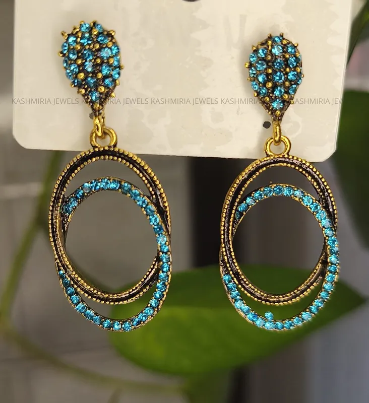 Orecchini pietra blu