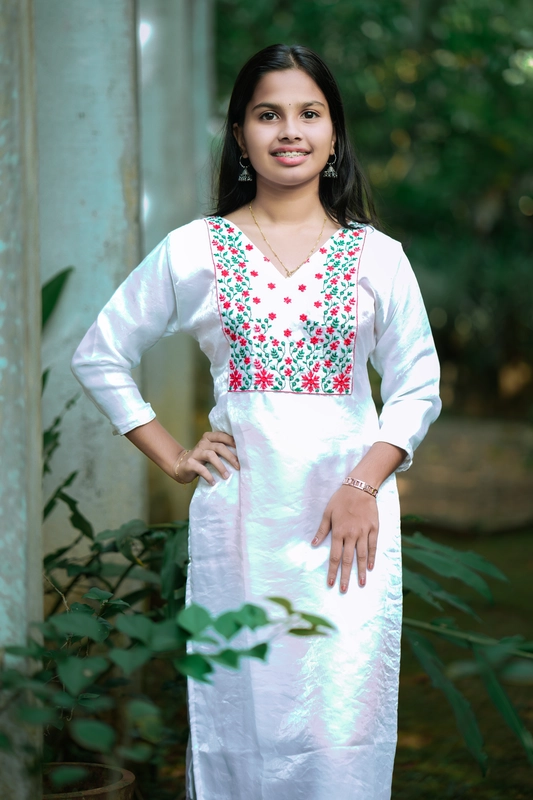 Collezione Natale – Kurta natalizio in seta