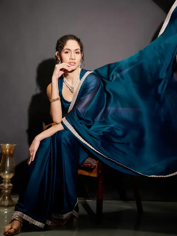 Sari decorato – pronto in 1 minuto