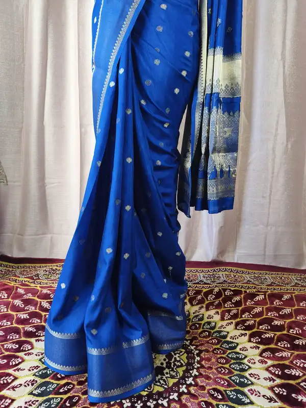 Sari in Seta Dola Blu con camicetta pronta