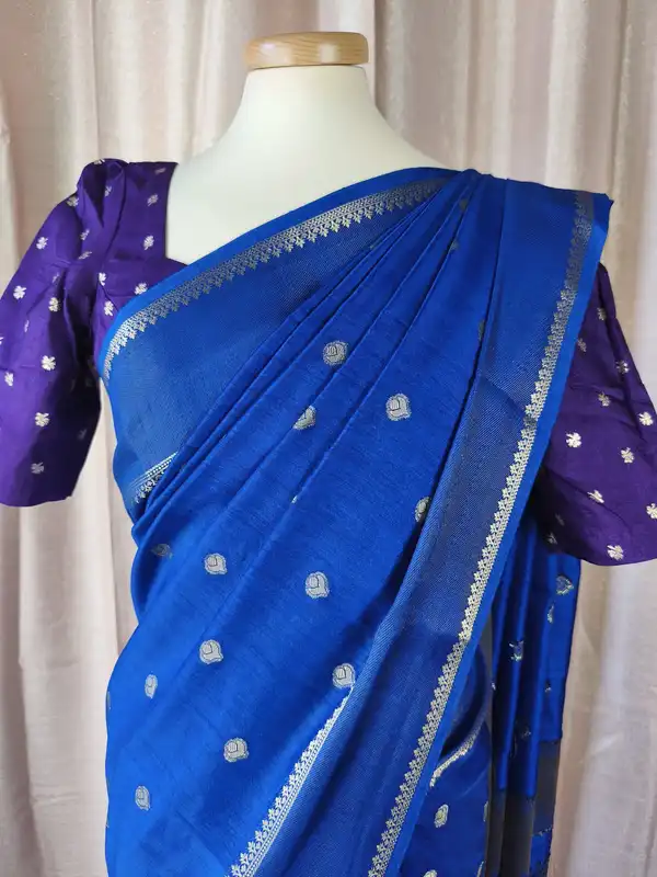 Sari in Seta Dola Blu con camicetta pronta