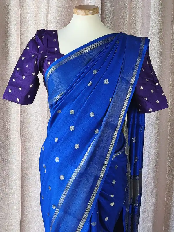 Sari in Seta Dola Blu con camicetta pronta