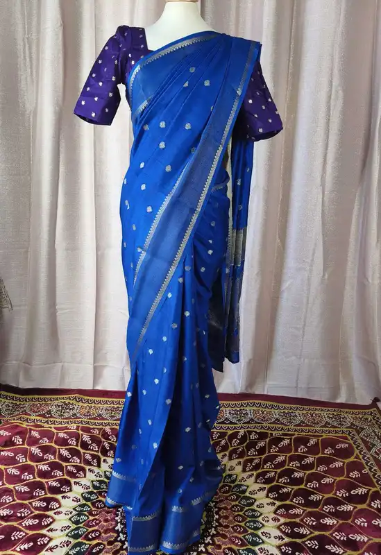 Sari in Seta Dola Blu con camicetta pronta
