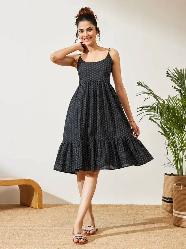 Abito A-line blu navy in puro cotone con stampa motivi etnici