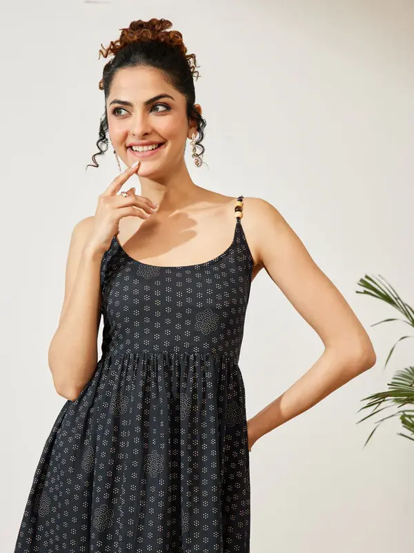 Abito svasato blu in puro cotone con stampa floreale