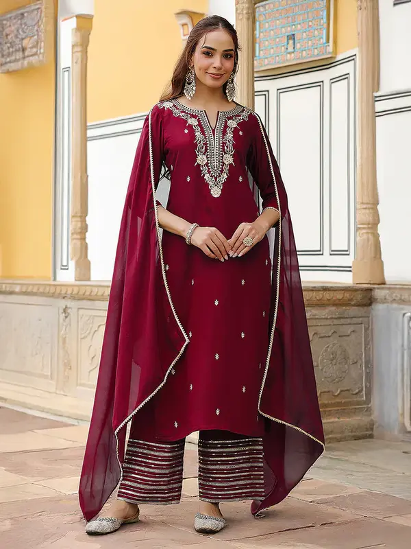 Completo Kurta Dritto in Seta Chanderi Color Marrone con Ricamo Zari, Palazzo e Dupatta – Eleganza Tradizionale - immagine 4