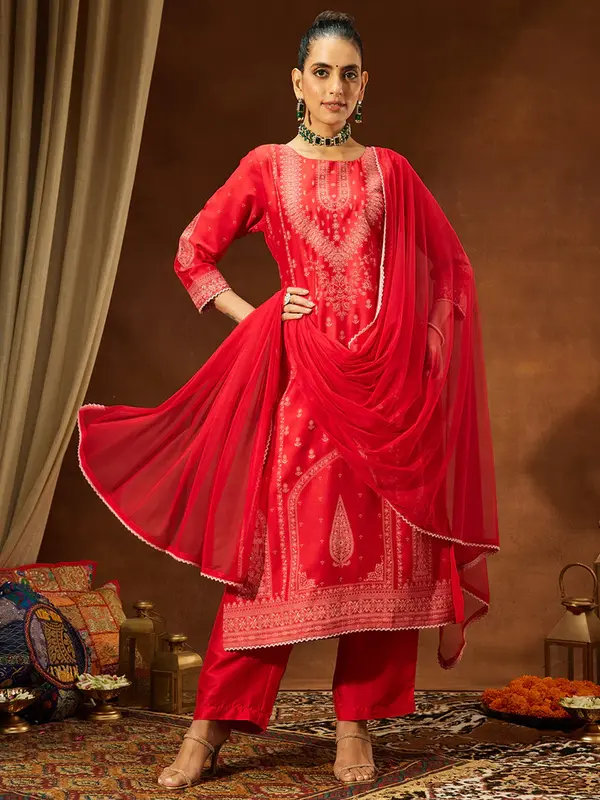 Kurta Set Dritto Stampato in Tessuto Misto Seta Blu Navy – Eleganza Etnica Raffinata