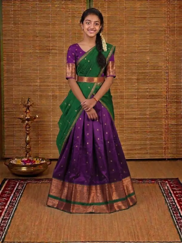 Completo Tradizionale Davani Set / Semi-Banarasi Half-Saree - immagine 5