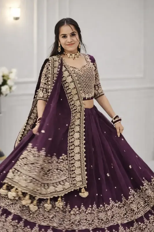 Lehenga Choli in Georgette con Ricami Eleganti e Dupatta ✨ - immagine 3