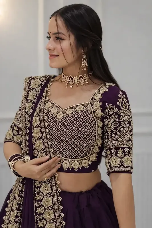 Lehenga Choli in Georgette con Ricami Eleganti e Dupatta ✨ - immagine 2